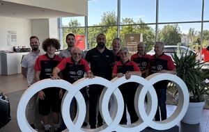 Remise de nos nouveaux maillots par VOLKSWAGEN  AUDI