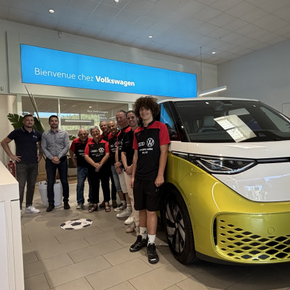 Remise des nouveaux maillots par VW AUDI Groupe Fabre d'Albi