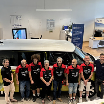 Remise des nouveaux maillots par VW AUDI Groupe Fabre d'Albi